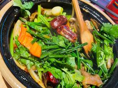 -沙胆彪炭炉牛杂煲(上海日月光广场店)