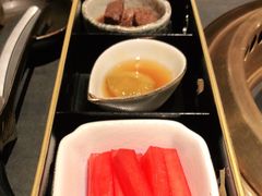 -铭牛烧肉·和牛海鲜自助(高新月牙湖店)