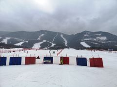 -鳌山滑雪度假区