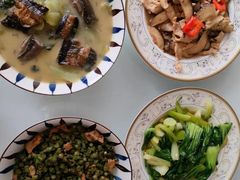 -鲸鱼妈妈月嫂/育婴师定制