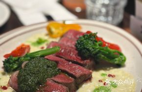 Australian M3 Bone-in Sirloin Steak