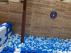 -PIPIKINGDOM皮皮王国欢乐号(欢乐海岸购物中心店)