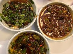 -毛辣果·贵州红酸汤牛肉火锅(西单店)