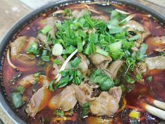 肥肠鸡杂面-胥佳烧鸡公牛肉面馆