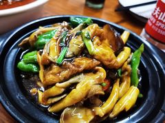 -胡子饮食店
