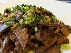 葱姜新鲜羊肝-乡村馕坑肉·烧烤·新疆菜·本地人更爱吃(阿勒泰首店)