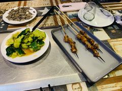 -沪上名羊天下•烤羊腿•东北烧烤•小龙虾(浦东直营总店)