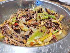 爆辣干锅鸭头-安诚居干锅鸭头(八角店)