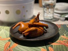 金牌乳鸽皇-大树餐厅(红旗街万达店)