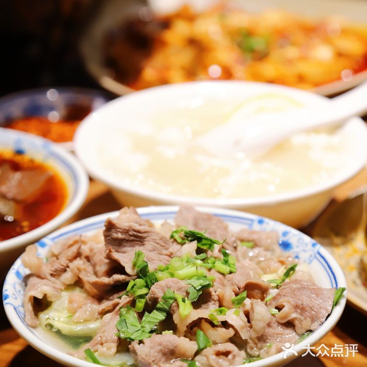 打卡魔都正宗乐山美食排队王!