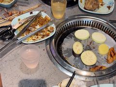 -金滏山烤肉·海鲜·火锅自助餐厅(襄阳万达店)
