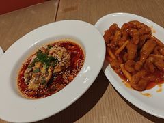 -渝信川菜 · 川味家常菜(财富购物中心店)