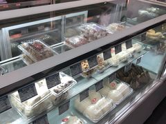 -白玉兰食品(中山公园龙之梦店)