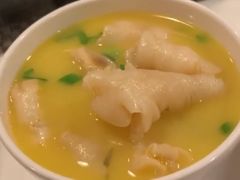 -鲜入围煮花胶鸡海鲜火锅