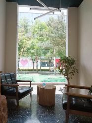 -Hair Co.一间沙龙