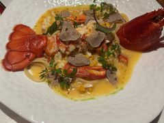 波士顿龙虾马粪海胆蟹肉面配松露-弦月窗LUNETTE BY AMANDA(复兴路店)