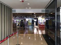 -东荟城名店仓