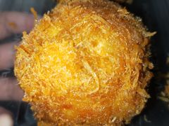 蟹黄肉松小贝-苏览新中式糕点(丽发新城店)