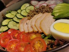 牛油果烟熏鸡肉沙拉-Maxpoint Kitchen 西餐咖啡(乐峰广场店)