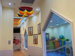 -红黄蓝成长中心(公益西桥校区)