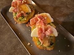 牛油果鸡蛋培根塔帕斯-CHURCH  BISTRO 教堂·餐吧