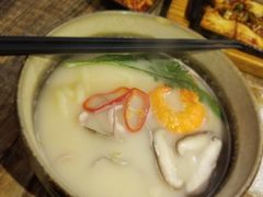 -花食间餐吧(远大购物中心群力店)
