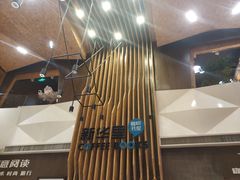 -新华里咖啡书吧(新华书店小寨店)