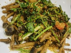 蛋黄酱海鲜菇-高第街56号餐厅(美莲广场店)