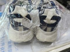 -翰皇直营洗衣洗鞋(望京鹿港店)