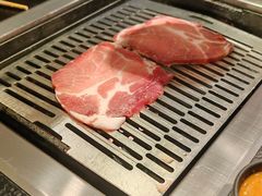 -臻牛烤肉