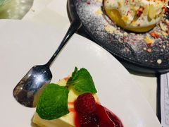 樱桃芝士蛋糕-西堤牛排(南京龙江店)