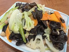 -春雨羊汤店(广开四马路总店)