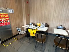 -麦当劳(杨林得来速店)