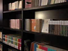 -钟书阁(松江泰晤士小镇店)