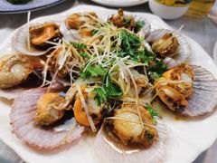 油泼扇贝-1910老鲁味海鲜·戳子肉·青岛菜(金沙滩店)