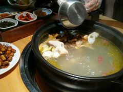 -一朵菌·野生菌探索家火锅(南亚店)