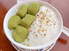 抹茶奶盖麻薯-寄畅興·百年蟹黄面·万国建筑群(外滩27号店)