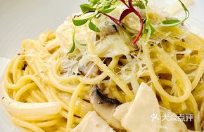 Vegetarian Creamy Mushroom Pasta