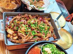 -何师烧烤·香辣蟹·川菜·30年老品牌(太古里旗舰店)