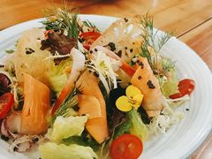 三文鱼海鲜沙拉-I HOLIC艾豪丽披萨(KKone店)
