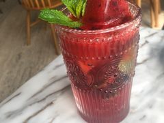 野莓冰砖气泡汁-The Rug Cafe(王府中环店)