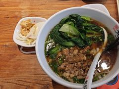 -湘人龙记老长沙米粉(鸟巢店)