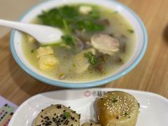 -小杨生煎(金山百联购物中心3楼店)