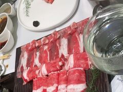 -红鼎豆捞·非遗鲍皇汤火锅(宝丰路店)