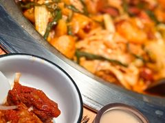 -山河屯铁锅炖· 东北菜·特色鲜鹅锅(开发区一店)