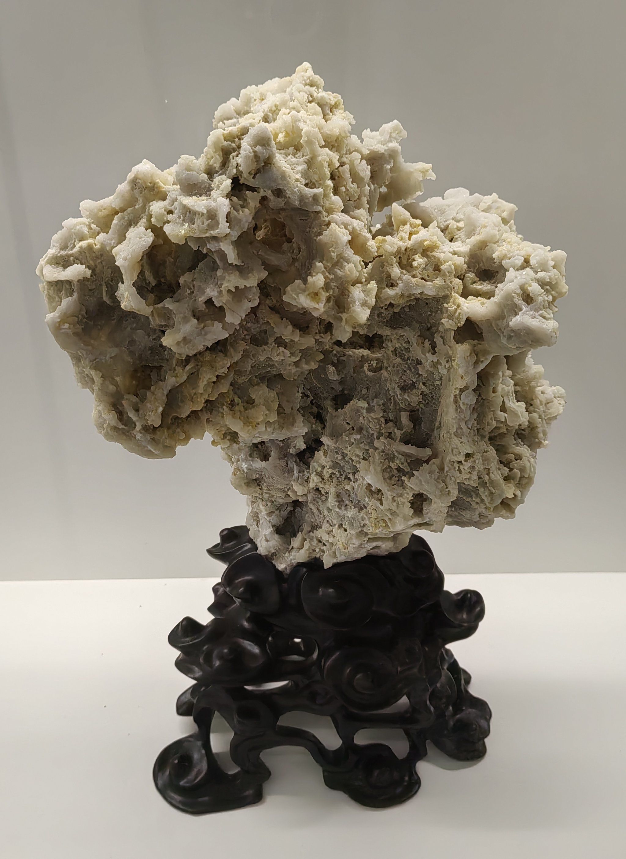 昆山三宝之首的昆石,为何能名列中国四大奇石?