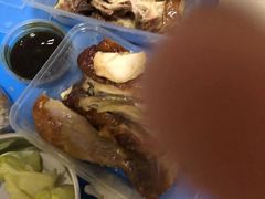 蜜汁味的烤鸡-金冠烤香鸡