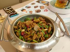 -荷花亭·湖北融合菜(中商广场店)