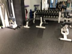 -汗水空间私教健身连锁(SM广场店)