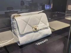 -用真奢侈品名表名包回收中心(朝阳万达店)